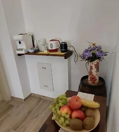 Bed & Breakfast Giu & Dany *